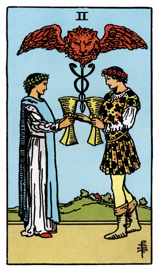Ý nghĩa lá bài Two of Cups